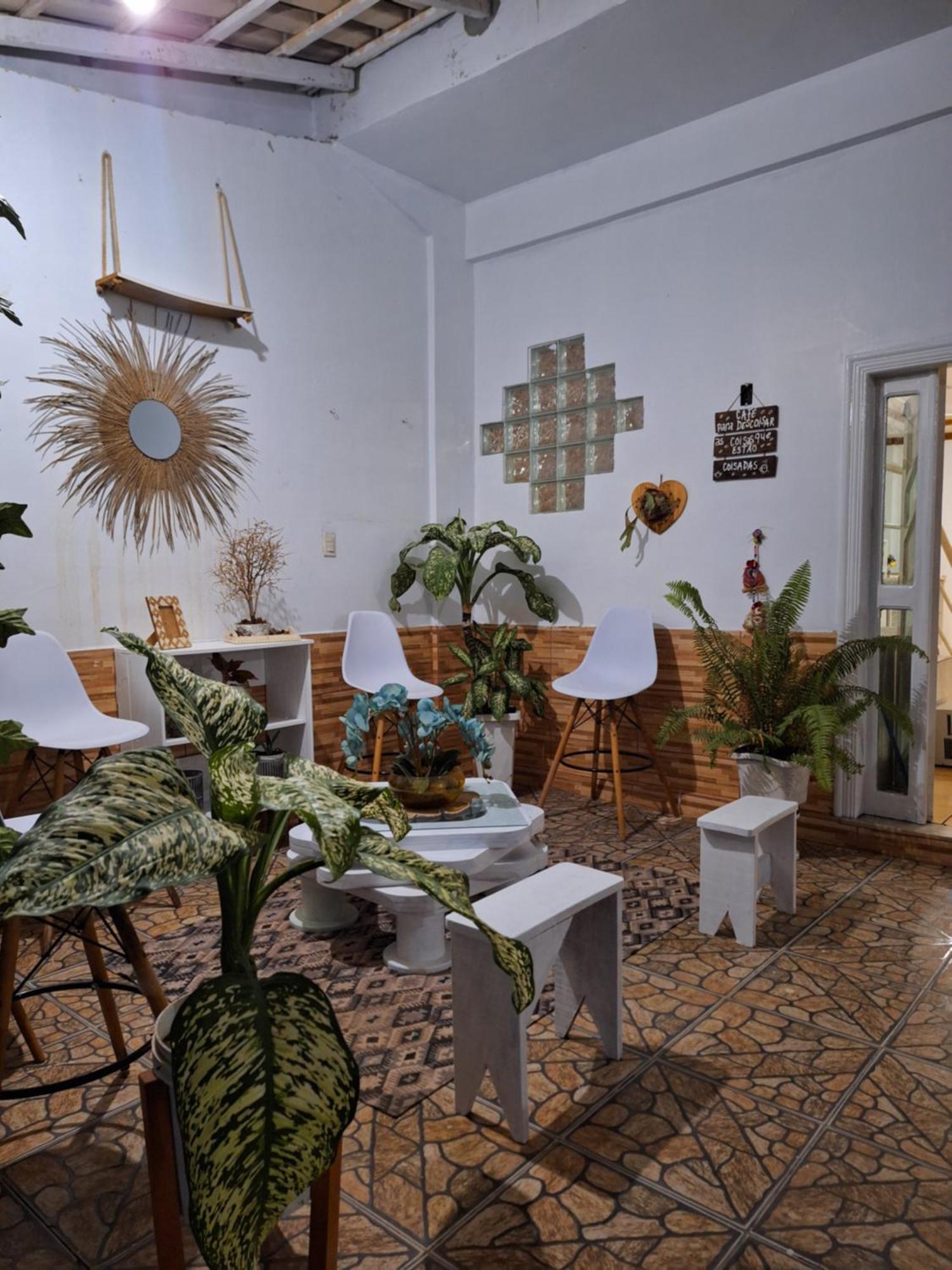 Quarto Triplo Com Banheiro Em Pousada E Restaurante Manaus Bagian luar foto